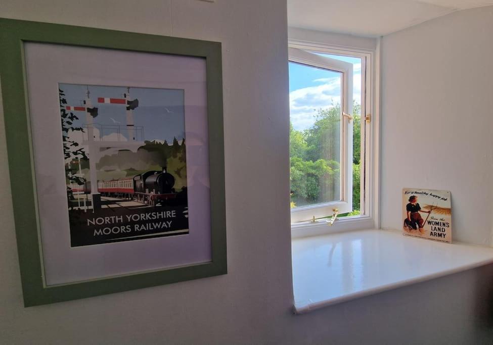 Black Cat Cottage - Central Pickering Grade 2 Listed Cottage Exteriör bild